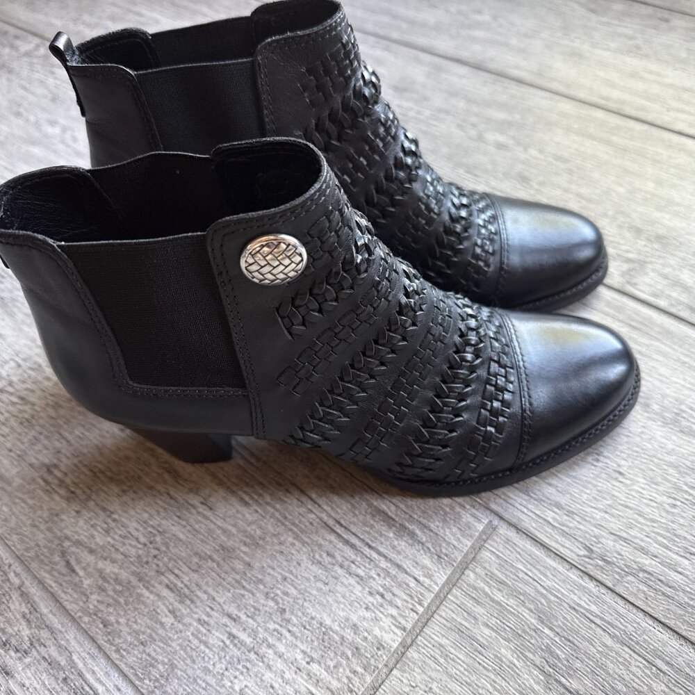 Women’s Brighton Black Silver  Leather Ankle Shoe Boots Size 8 - Picture 3 of 6
